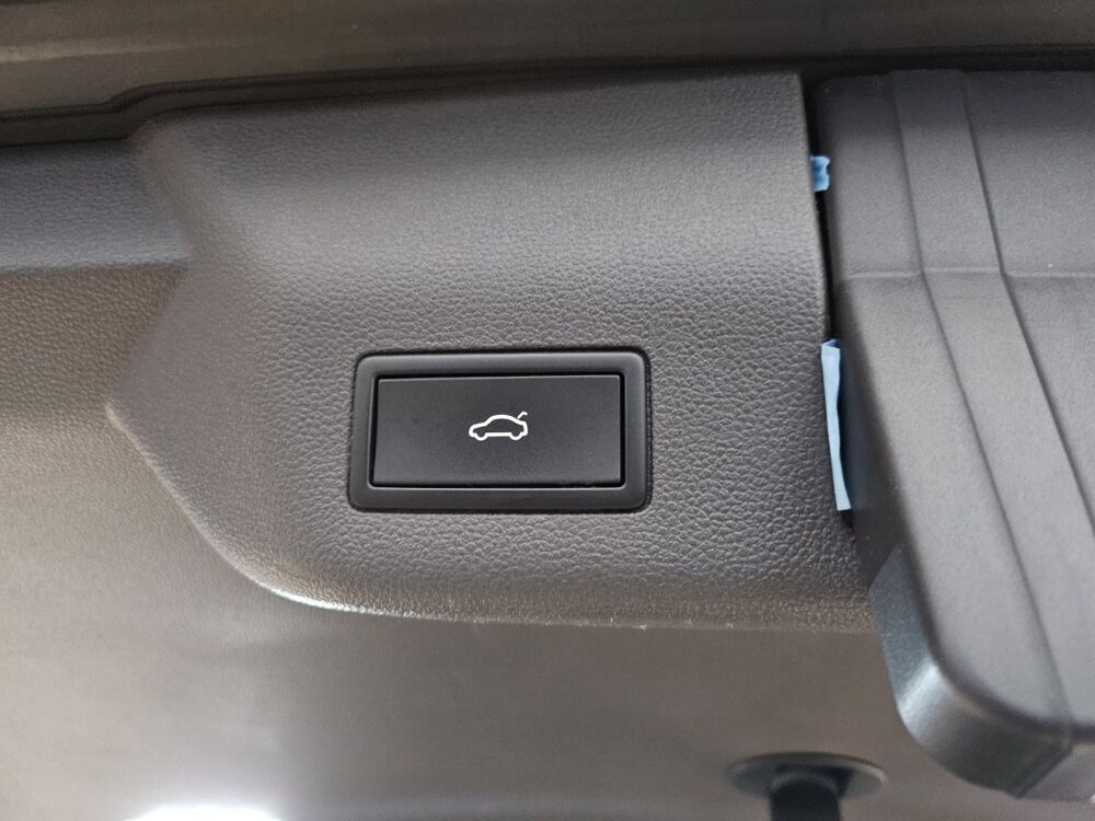 MULTIVAN T7 2.0 TDI 150 DSG 7PL 2023 occasion 26000 Valence