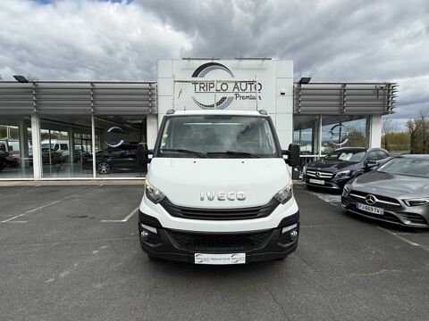 Daily 35 C 14S PLATEAU CABINE 35C/35S TVA RECUPERABLE + ATTELAGE + 2019 occasion 19100 Brive-la-Gaillarde