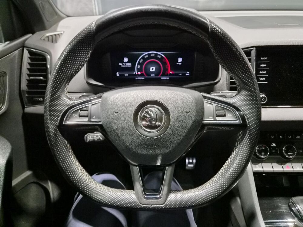Karoq 2.0 TDI SCR - 150 - 4x4 Sportline - Toit ouvrant 2019 occasion 25300 Pontarlier