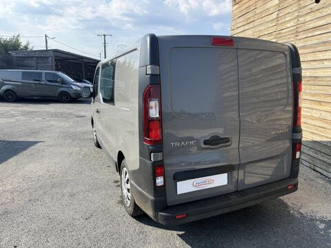 Trafic L1H1 1200 Kg 1.6 dCi - 120 III CABINE APPROFONDIE Fourgon C 2016 occasion 19100 Brive-la-Gaillarde