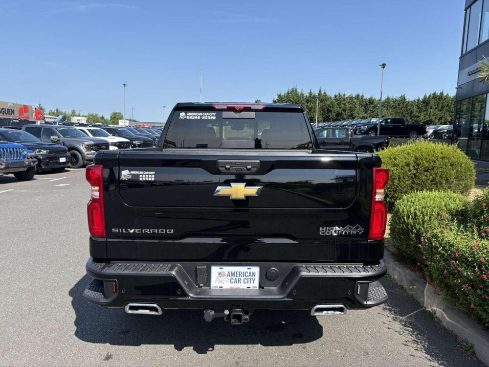 Divers Crewcab High Country V8 EcoTec 6.2L 4WD 2025 occasion 91830 Le Coudray-Montceaux