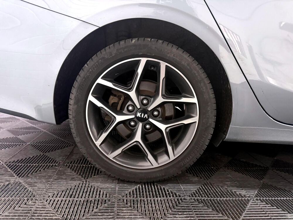 Ceed SW 1.6 CRDi MHEV 136 DCT GT Line - Garantie 12 MOIS 2021 occasion 94360 Bry-sur-Marne