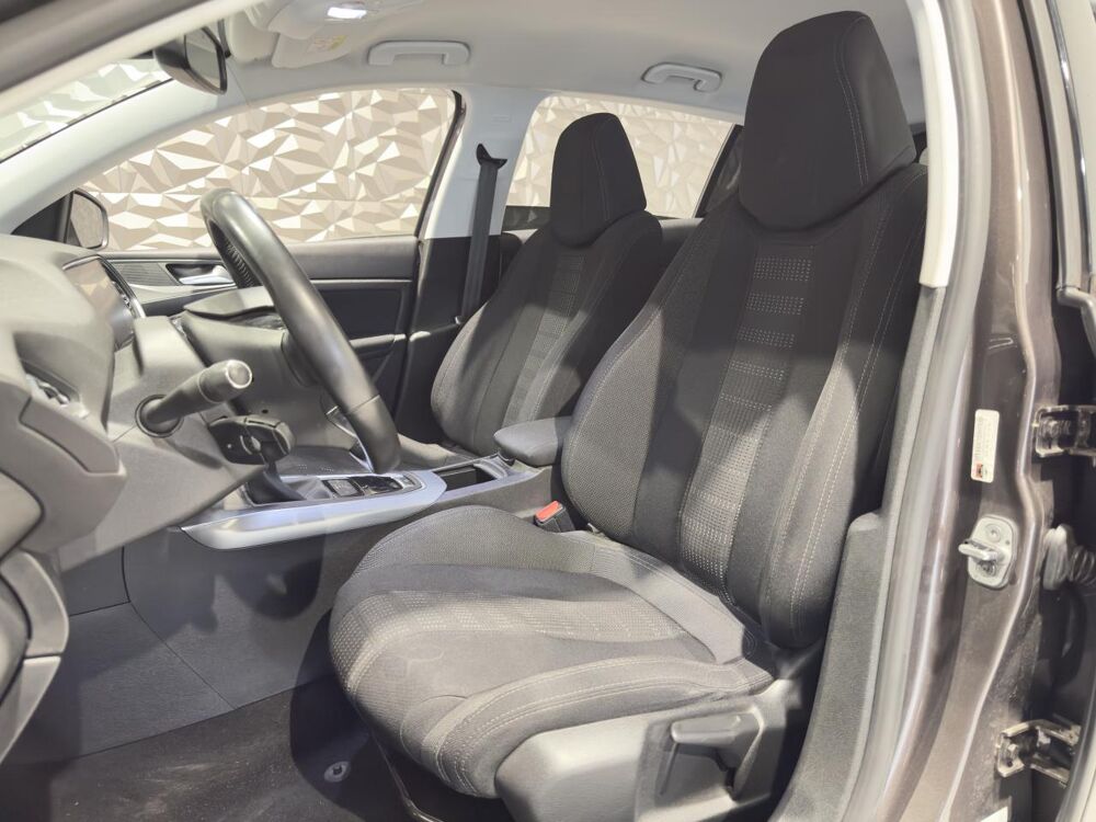 308 1.2i PureTech 12V S&S - 130 II 2013 BERLINE Allure PHASE 1 2016 occasion 78680 &Eacute;p&ocirc;ne