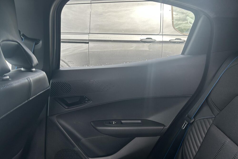 Clio VI Hybride - ESPRIT ALPINE- 160 - BVA multi-modes 2026 occasion 78760 Jouars-Pontchartrain