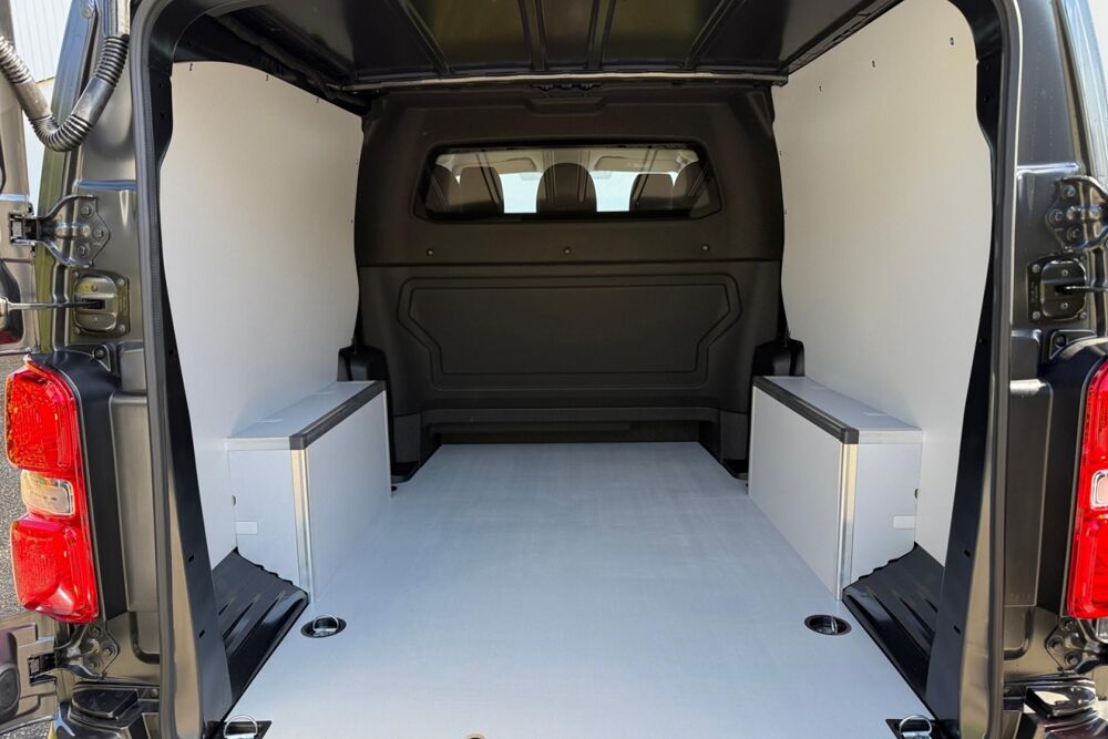 Jumpy CABINE APPROFONDIE FIXE XL 2.2 DIESEL 180 EAT8 5PL 2026 occasion 38550 Clonas-sur-Var&egrave;ze