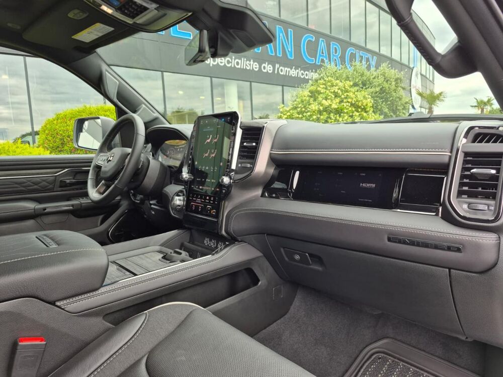 RAM 1500 CREW LIMITED NIGHT EDITION BOX HAYON MULTI V8 5,7L 2026 occasion 91830 Le Coudray-Montceaux
