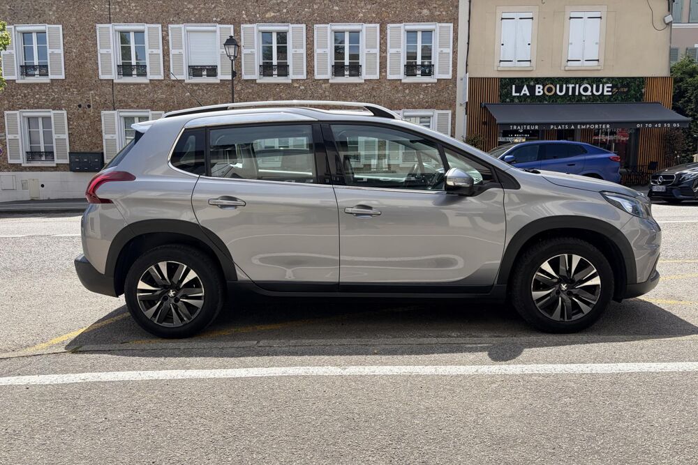 2008 1.2i - 82 Allure PHASE 2 - CARPLAY - ENTRETIEN PEUGEOT 2017 occasion 78760 Jouars-Pontchartrain