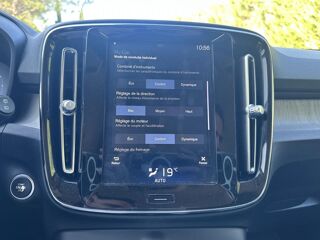 XC40 D3 150 Inscription - CAM - ATTELAGE 2019 occasion 13760 Saint-Cannat
