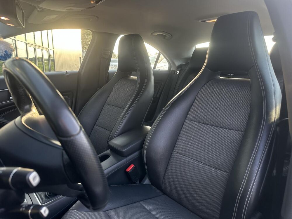 Classe CLA 200 d BERLINE- BM 117 Business Executive - GARANTIE 12 MOIS 2015 occasion 33450 Montussan