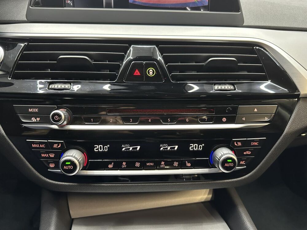 S&eacute;rie 5 2.0 530 E IPERFORMANCE 252H 185 PHEV HYBRID BUSINESS DESIGN 2019 occasion 33370 Artigues-pr&egrave;s-Bordeaux
