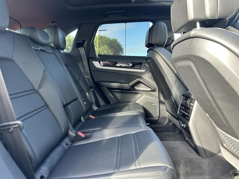 Cayenne E-HYBRID - 3.0 V6 470 - GARANTIE 12 MOIS 2024 occasion 33450 Montussan