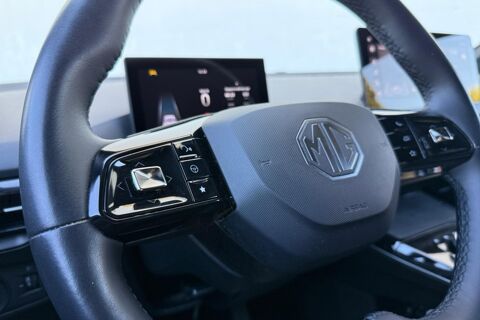 MG4 EV 64KWH 150KW 204CH 2WD LUXURY 2023 occasion 38550 Clonas-sur-Var&egrave;ze