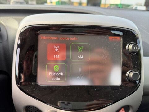 Aygo 1.0 VVT-i II 2017 x-play PHASE 1 2017 occasion 13400 Aubagne