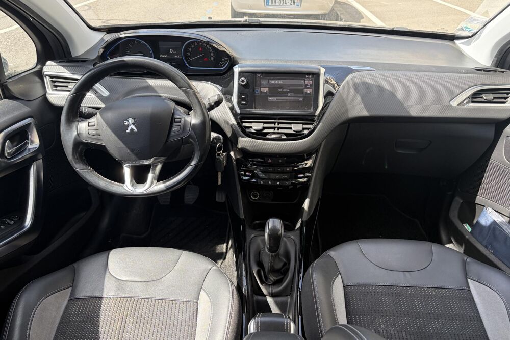 2008 1.2i - 82 Allure PHASE 2 - CARPLAY - ENTRETIEN PEUGEOT 2017 occasion 78760 Jouars-Pontchartrain
