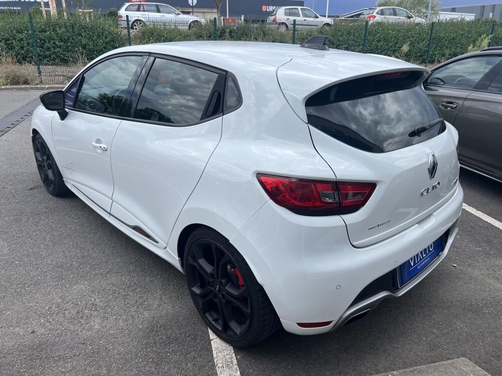 Clio IV R.S. Trophy 1.6 - 220 EDC6 2015 occasion 49070 Beaucouz&eacute;