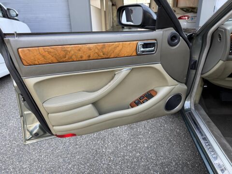 XJ 3.2i 1995 occasion 38330 Montbonnot-Saint-Martin