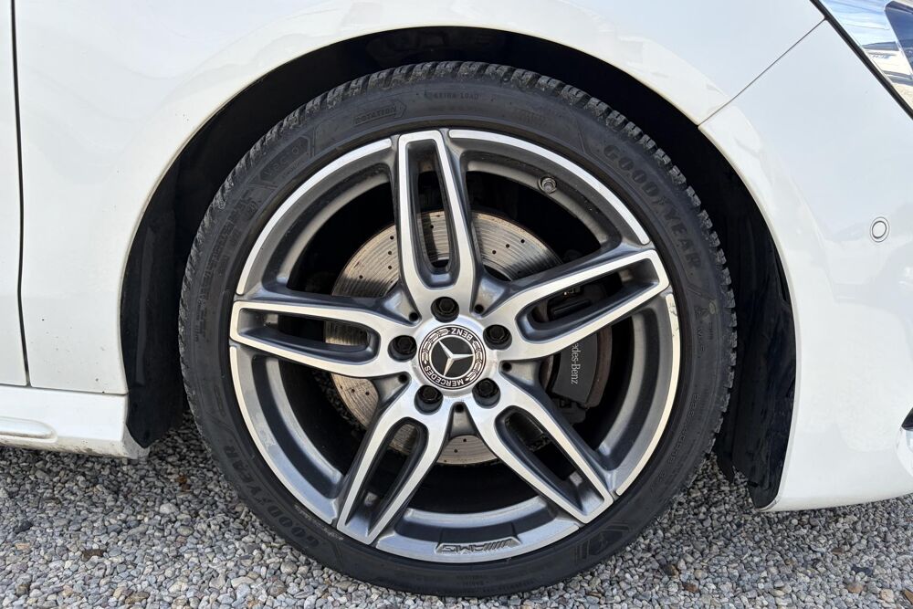 Classe CLA Shooting Brake 220 d 7G-DCT Fascination Pack amg 2018 occasion 78760 Jouars-Pontchartrain