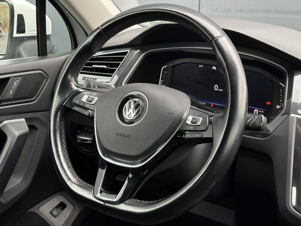 Tiguan 2.0 TDI 150 DSG7 R-Line avec Hayon &eacute;lec, Cam&eacute;ra et Attelage 2020 occasion 35300 Foug&egrave;res