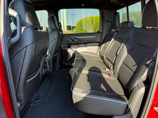 RAM 1500 CREW LIMITED NIGHT EDITION BOX HAYON MULTI V8 5,7L 2026 occasion 91830 Le Coudray-Montceaux