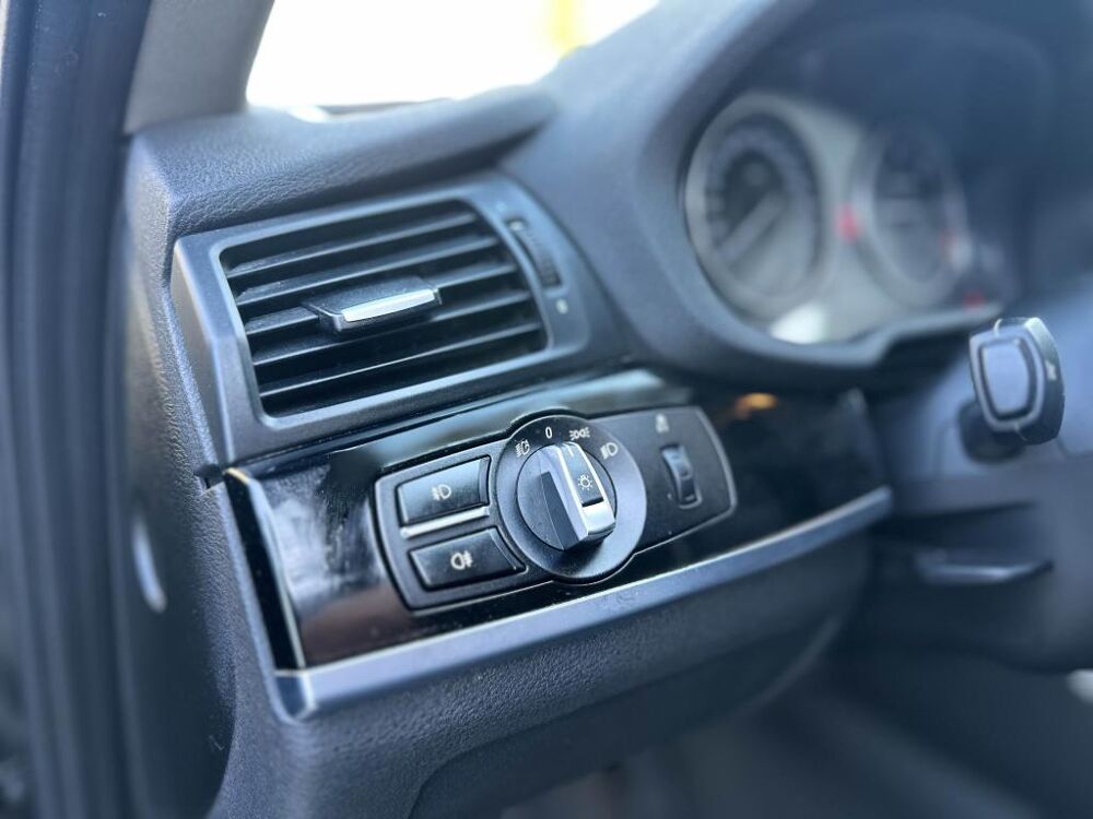 X4 XLINE xDrive 20d - BVA F26 - SIEGES ELEC - JANTES 18\' 2014 occasion 13760 Saint-Cannat