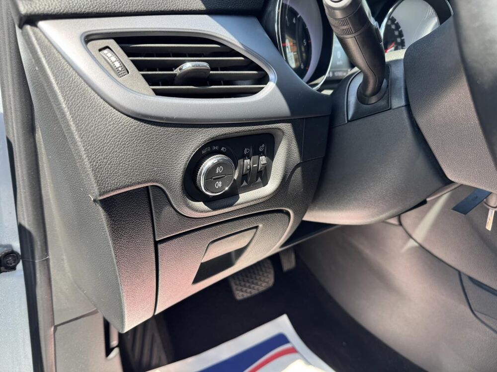 Astra Sports Tourer BVA 1.6 CDTI - 136 Gps + Radar AR + Clim 2017 occasion 19100 Brive-la-Gaillarde