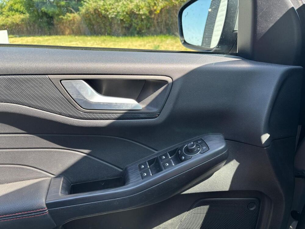Kuga 2.5 DURATEC 225H 150 HYBRID PHEV 14.4KWH ST-LINE BUSINESS PO 2022 occasion 42170 Saint-Just-Saint-Rambert