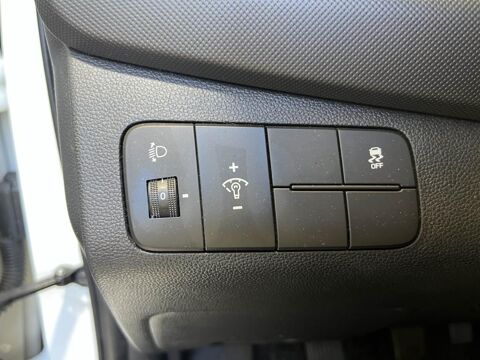i10 1.0 INTUITIVE S&S - CLIM - BLUETOOTH - REGULATEUR 2018 occasion 13760 Saint-Cannat