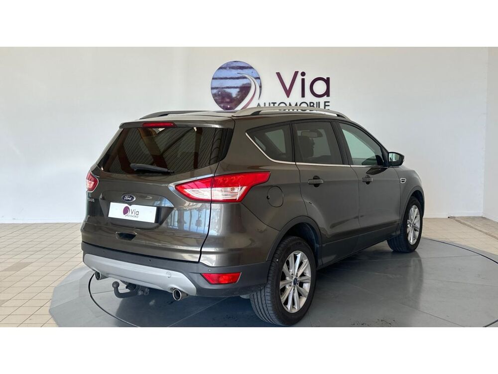 Kuga 2.0 TDCi 180 ch 4x4 BVA Titanium - ATTELAGE - TOIT OUVRANT - 2014 occasion 17600 Saujon