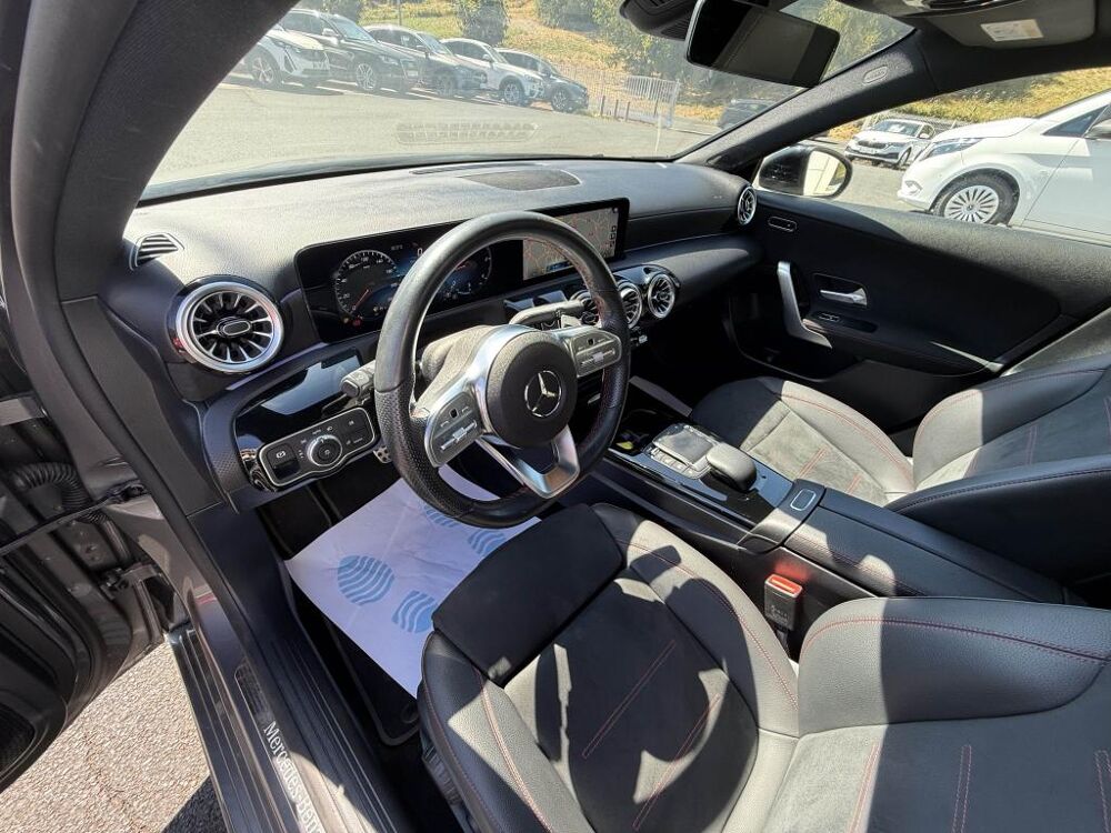 Classe A A 200 d - BV 8G-DCT BERLINE 5P AMG Line TOIT OUVRANT + GPS 2022 occasion 19100 Brive-la-Gaillarde