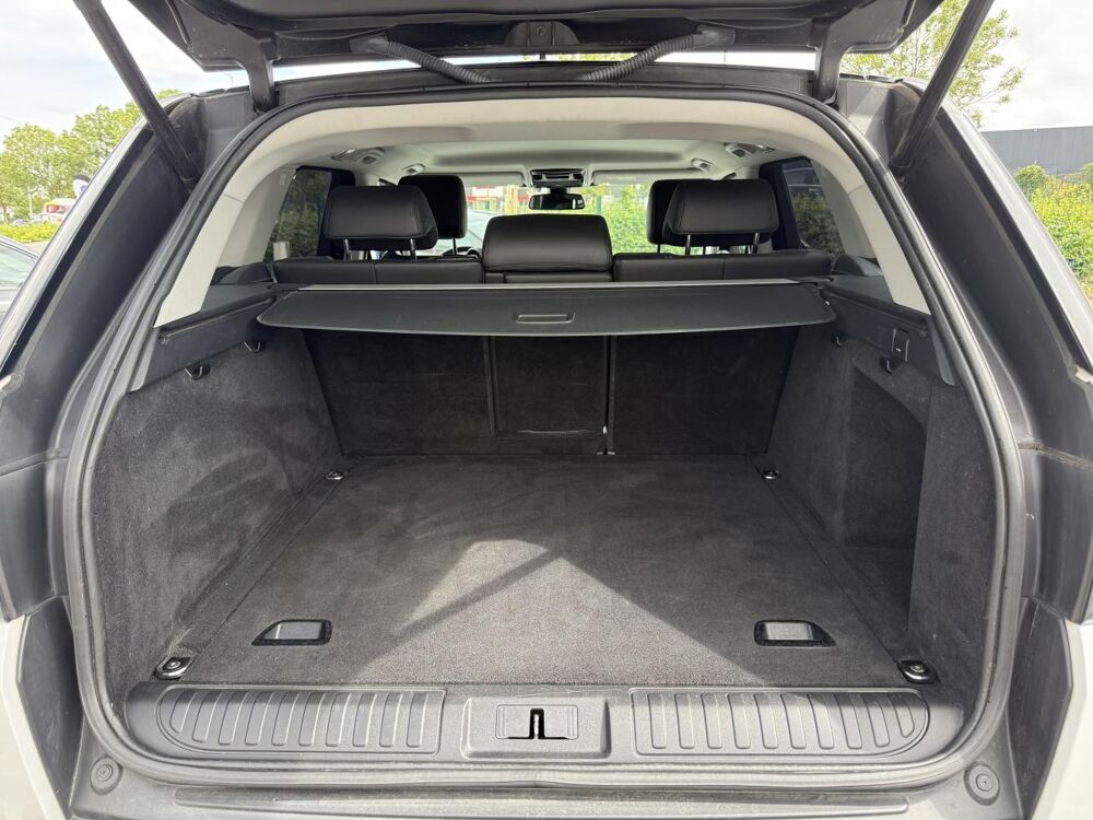 Range Rover 3.0 V6 HSE DYNAMIC - ATTELAGE - VIDANGE BVA - DISTRIBUTION 2015 occasion 49070 Beaucouz&eacute;