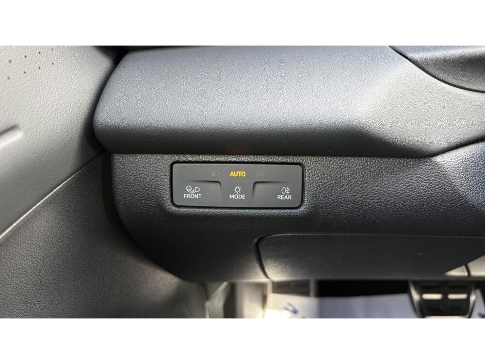 T-ROC 1.5 eTSI 150 DSG R-Line +ATTELAGE+IQ LIGHT+HARMAN KARDON+T.O 2026 occasion 81580 Soual