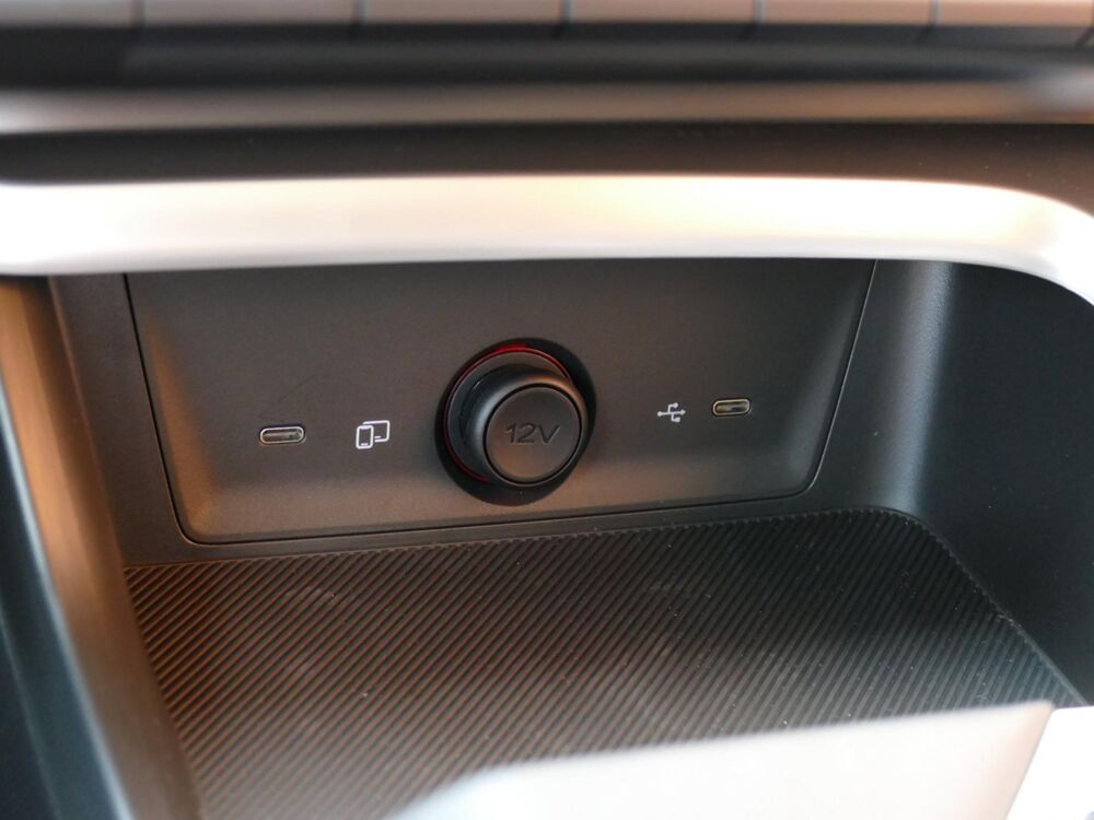 ZS EV II 1.5 HYBRID+ 197 LUXURY - BVA & PACK TO. 2026 occasion 77090 Coll&eacute;gien