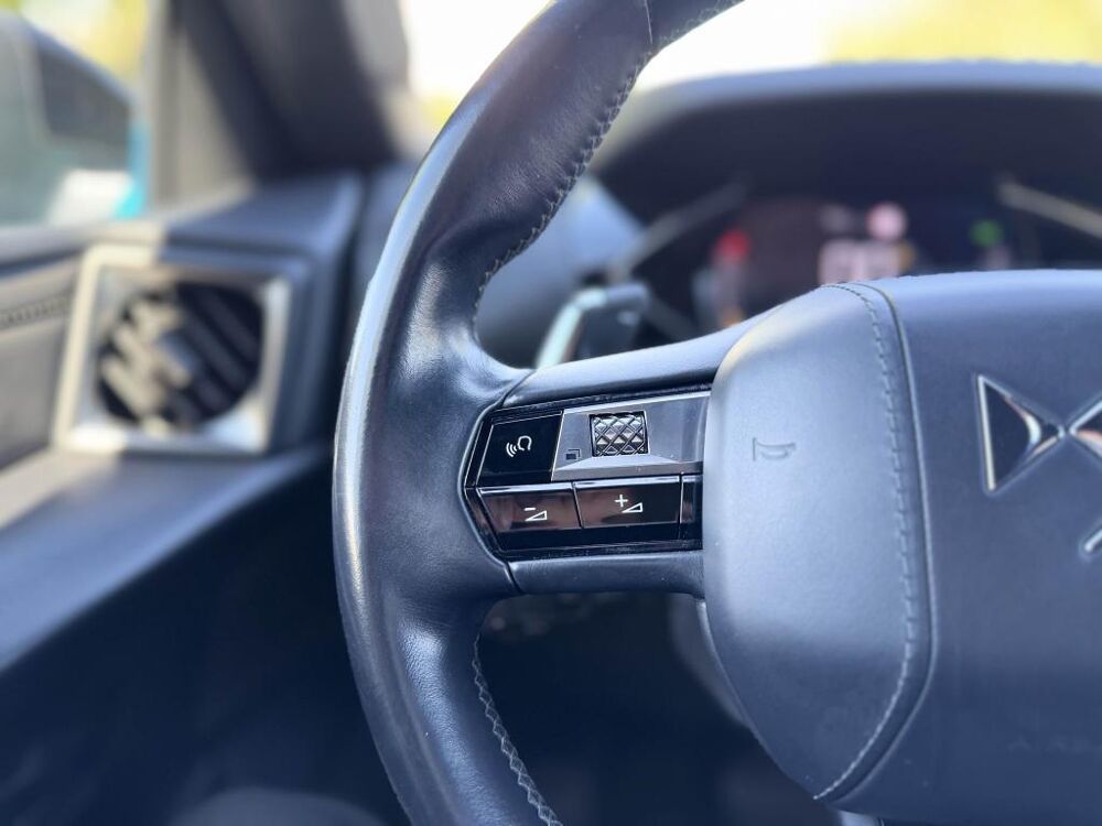 DS3 GRAND CHIC OPERA - 155CH - CAM 360 - SIEGES CHAUFFANTS - CAR 2019 occasion 13760 Saint-Cannat