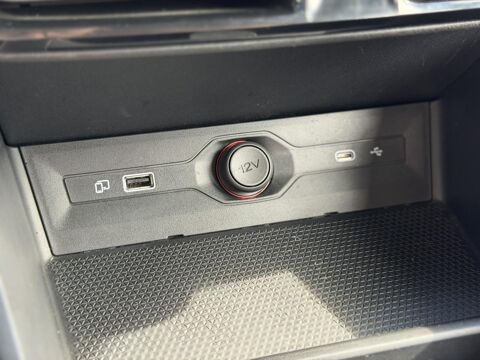 MG3 1.5 Hybrid+ 195 Comfort avec Cam&eacute;ra et Apple Car Play 2024 occasion 35300 Foug&egrave;res