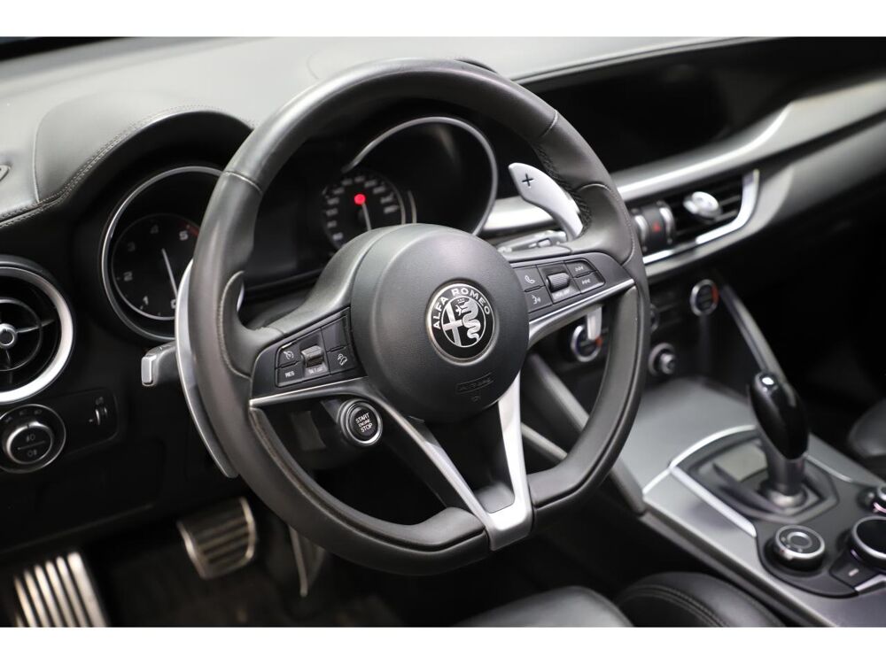 Stelvio 2.2 D 180 Sport Edition Q4 - BVA 2018 occasion 06550 La Roquette-sur-Siagne