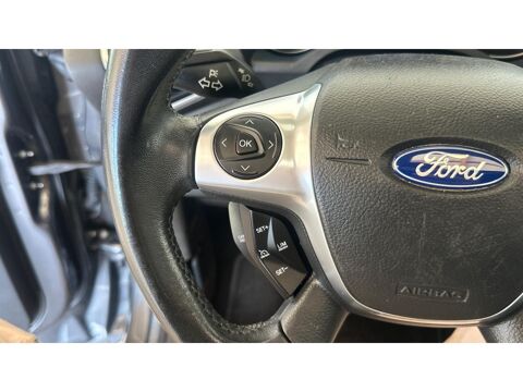 Kuga 2.0 TDCi 180 ch 4x4 BVA Titanium - ATTELAGE - TOIT OUVRANT - 2014 occasion 17600 Saujon