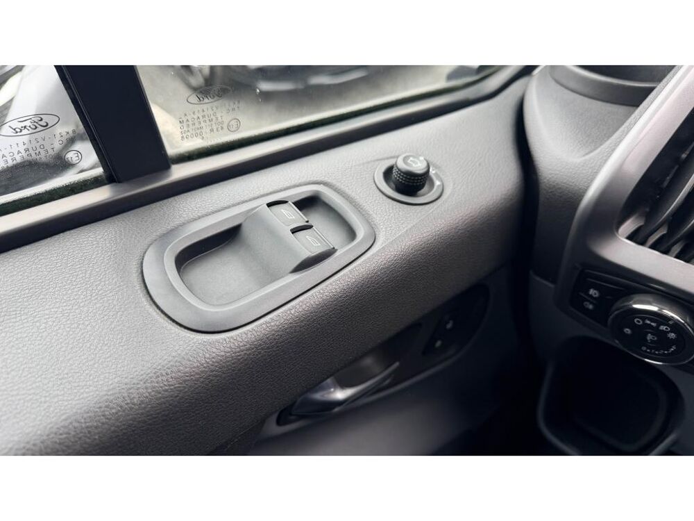 Transit Custom 2.2 TDCi 125 L1H1 Trend +ATTELAGE 2015 occasion 81580 Soual