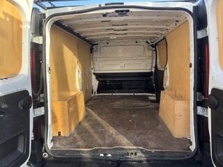Trafic L2H1 1300 Kg 1.6 dCi 125 Grand Confort CARPLAY GALLERIE 2018 occasion 49070 Beaucouz&eacute;