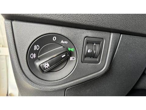 Polo VI 1.0 TSI 110 - BV DSG 7 - R-Line - CAR PLAY - ENTRETIEN VO 2023 occasion 60740 Saint-Maximin