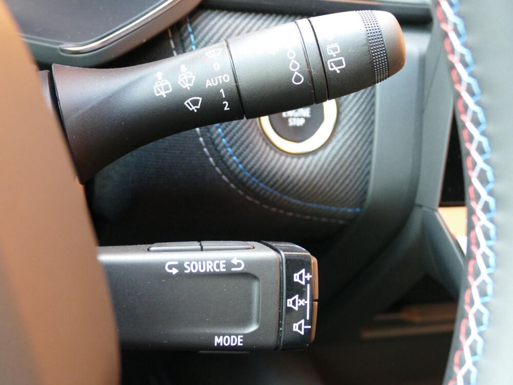 Captur II 1.8 E-TECH HYBRIDE 160 ESPRIT ALPINE - BVA & HARMAN-KARDO 2026 occasion 77090 Coll&eacute;gien