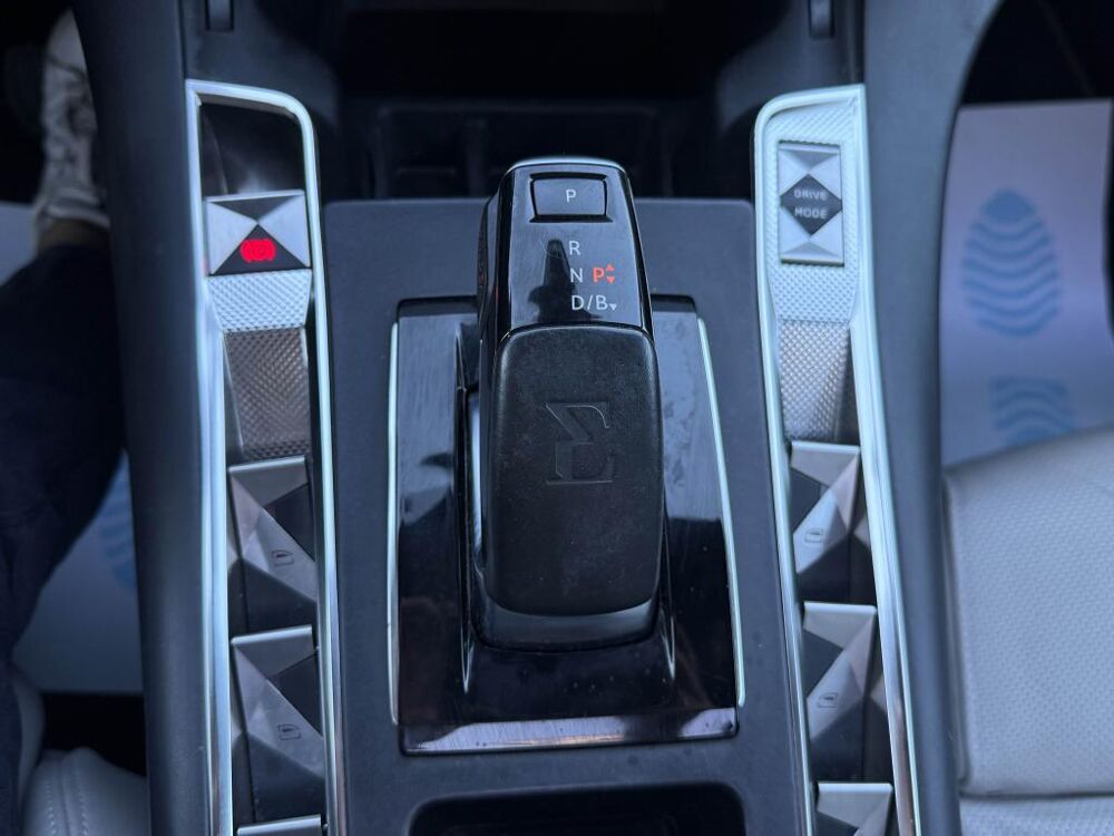 DS3 DS7 E-Tense - 300 - 4x4 Rivoli GPS + CARPLAY + ATTELAGE + C 2020 occasion 19100 Brive-la-Gaillarde