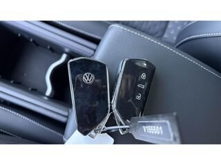 T-ROC 1.5 eTSI 150 DSG R-Line +IQ LIGHT+T.OUVR+PACK BLACK 2026 occasion 81580 Soual