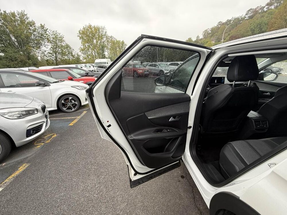 3008 Hybrid - 225 - BV e-EAT8 Allure Pack GPS + CAMERA AR + CARPL 2022 occasion 19100 Brive-la-Gaillarde