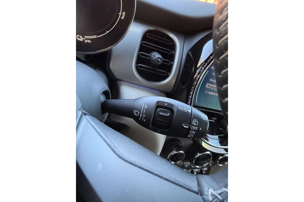 Cooper D Electric - 184 F56 LCI COUPE Cooper SE Electric - CARPLAY - 2021 occasion 78760 Jouars-Pontchartrain