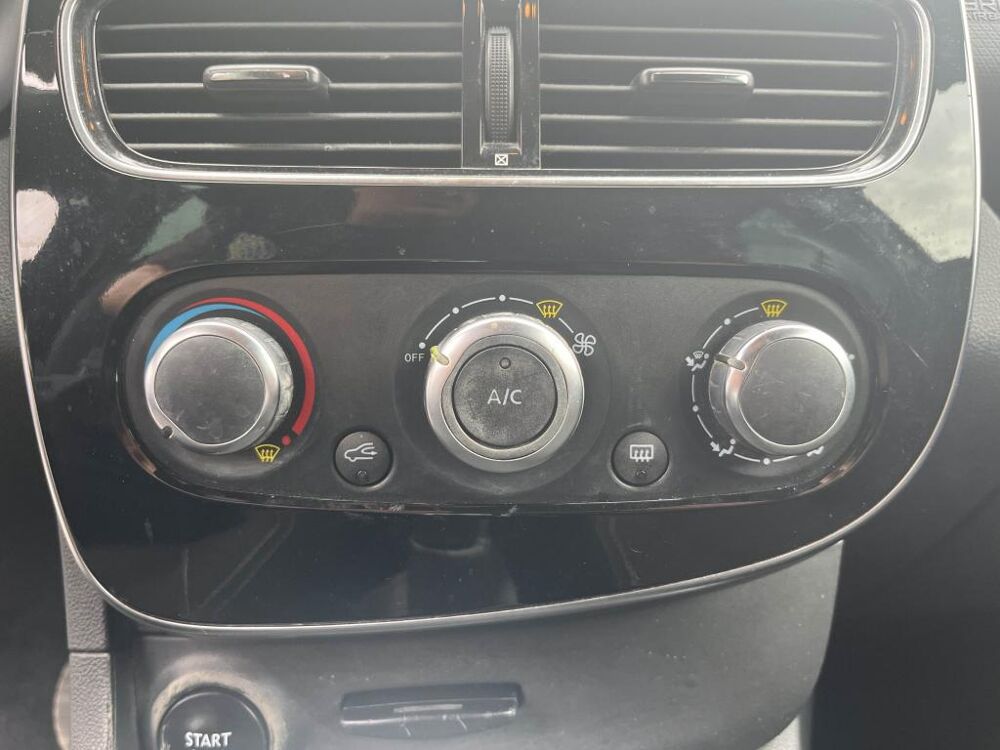 Clio 1.2 TCE 120ch - CLIM - BLUETOOTH - REGULATEUR 2017 occasion 13760 Saint-Cannat