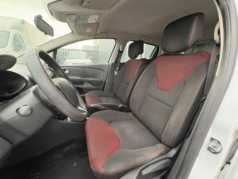 Clio IV - 1.5l dCi - 75ch - Life Phase 1 - Garantie 12 mois 2016 occasion 76710 Eslettes
