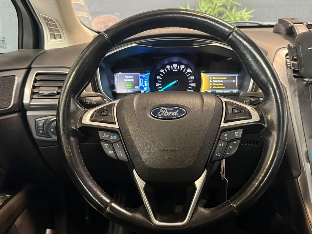 Mondeo 2.0 iVCT Hybrid 187 CH - BV CVT - FINITION Vignale - GARANTI 2019 occasion 33700 M&eacute;rignac