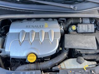 Clio 1.4i 16V III BERLINE Confort Dynamique PHASE 1 2006 occasion 06250 Mougins