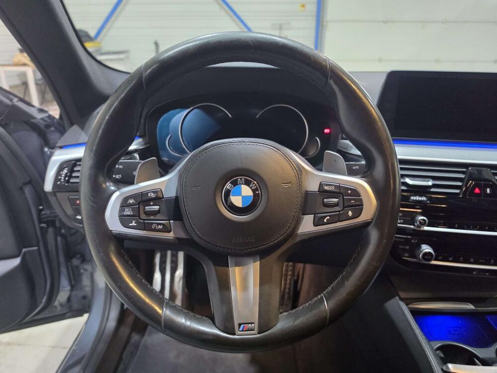 S&eacute;rie 5 530d xDrive - BVA Sport Steptronic BERLINE G30 F90 M Sport 2017 occasion 13760 Saint-Cannat