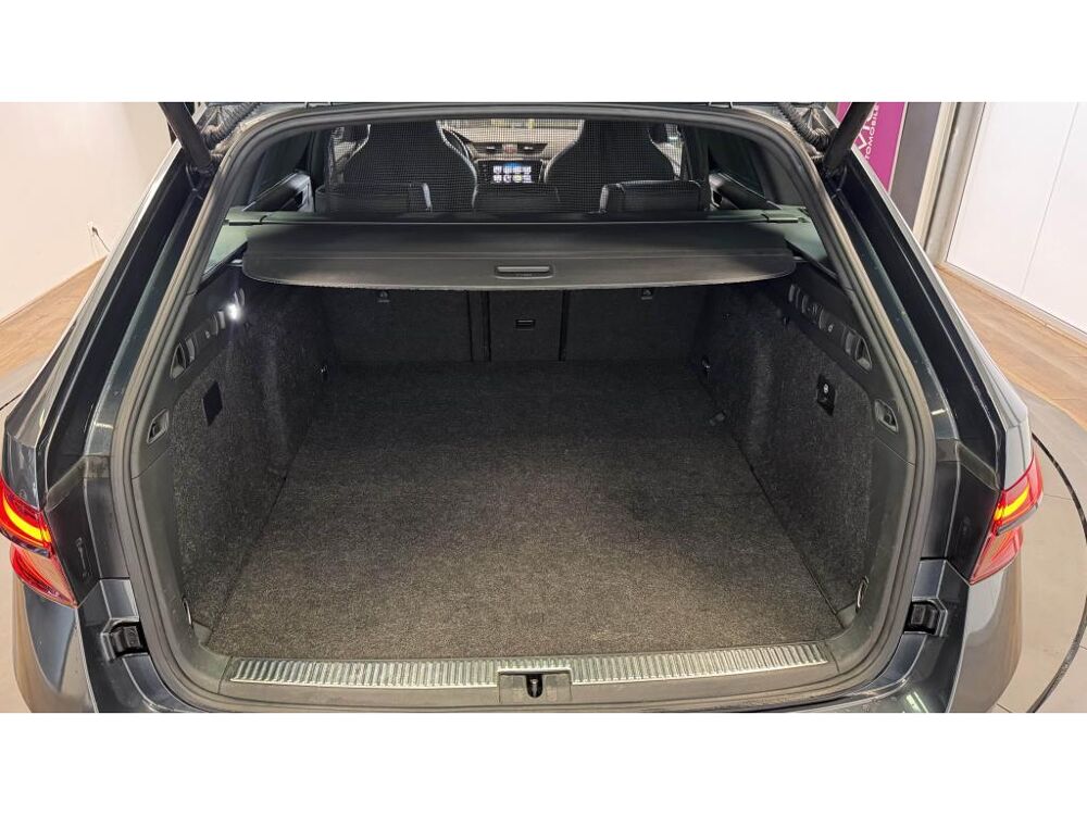 Superb Combi Sportline 1.4 TSI PHEV 218 - 2&egrave;me main - Entretien Com 2020 occasion 60740 Saint-Maximin